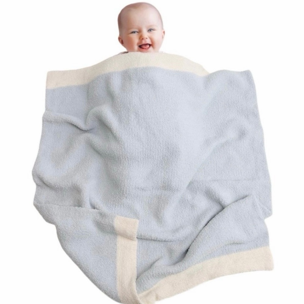 KIDS/BABY BLUE/WHITE PRINT LUXURY SOFT THROW BLANKET  -  29"L x 35"W NWT